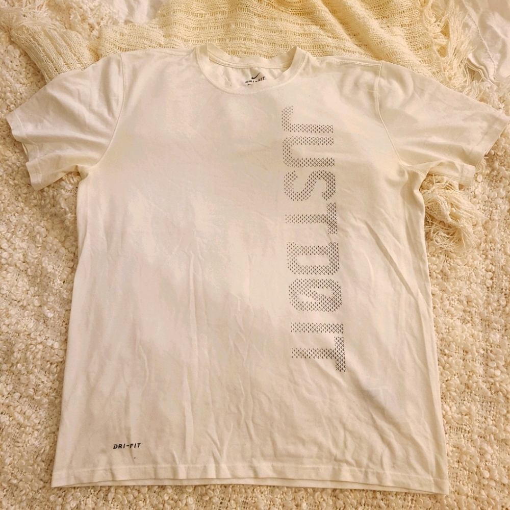 Nike Dri Fit shirt size L